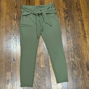 Zuda Olive green Zuda front tie leggings size L
